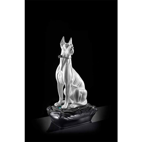 Алан с ошейником Swarovski и подушечкой Swarovski Leaf